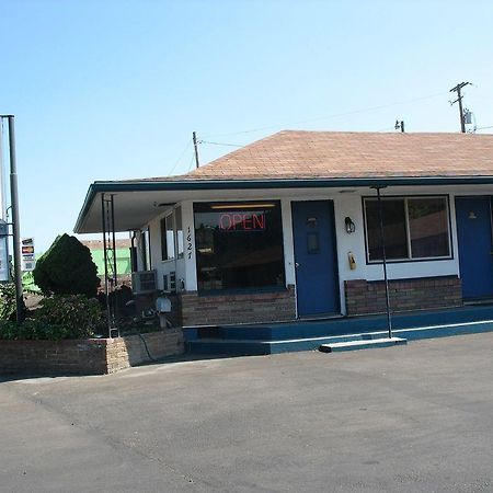 Travel Inn Roseburg Exterior foto