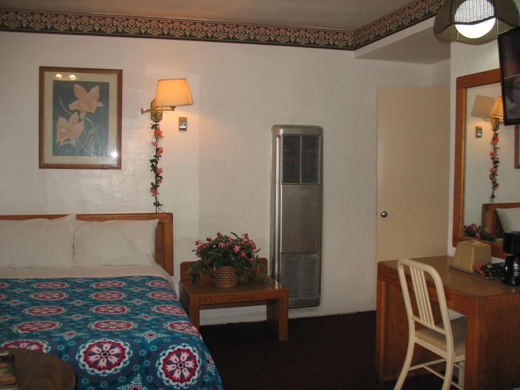 Travel Inn Roseburg Exterior foto