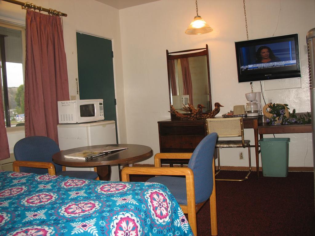 Travel Inn Roseburg Exterior foto