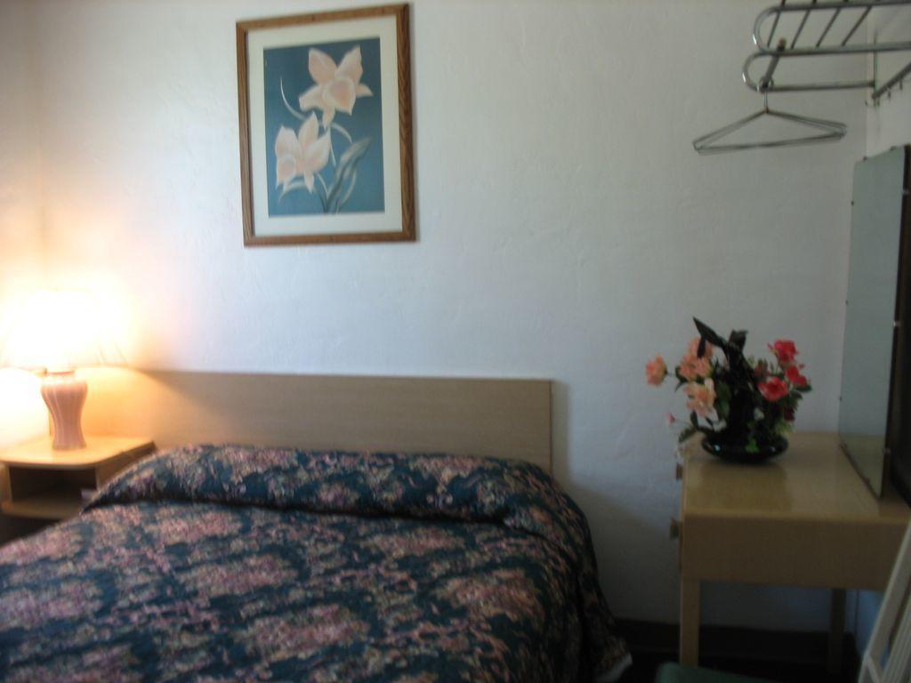 Travel Inn Roseburg Exterior foto